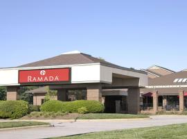 Ramada by Wyndham Raleigh, hotel a Raleigh