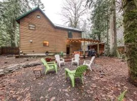 Marshall's Cabin in Rhododendron