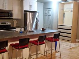 1-Bedroom Apartment Bellisimo AG by Amazing Property Rentals, hotell i Gatineau