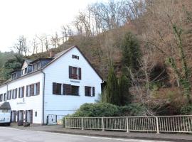 Pension Entersburg, hotel v mestu Bad Bertrich