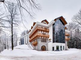 Zamek Księża Góra, hotel Karpaczban