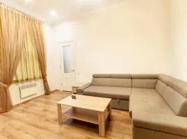 Wonderful flat on city center (Mukachivska 4/8)