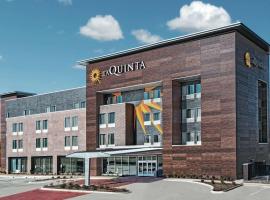 La Quinta by Wyndham Dallas Grand Prairie North, hotel u gradu Grand Preri