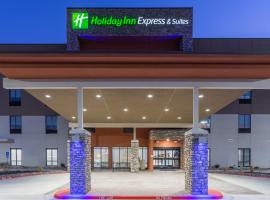 Holiday Inn Express & Suites Kearney, an IHG Hotel: Kearney şehrinde bir evcil hayvan dostu otel