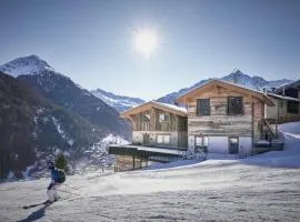 Chalets - The Peak