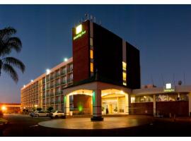 Holiday Inn - Bulawayo, an IHG Hotel, hotel di Bulawayo