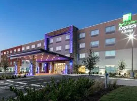 Holiday Inn Express & Suites - Wilmington West - Medical Park, an IHG Hotel