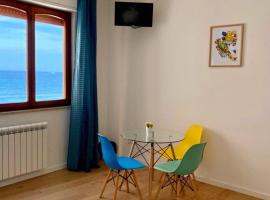 Mondello Beach - Rooms By The Sea, hotel di Mondello