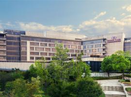 Crowne Plaza Shanghai Anting-Auto City: Jiading şehrinde bir otel