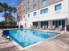 Holiday Inn Express Hotel & Suites Fort Lauderdale Airport/Cruise Port, an IHG Hotel、フォート・ローダーデールのホテル