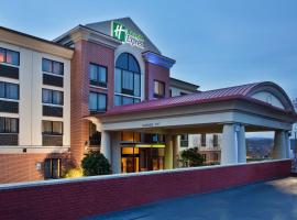 Holiday Inn Express & Suites Greenville-Downtown, an IHG Hotel, khách sạn ở Greenville