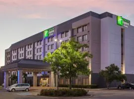 Holiday Inn Express & Suites Mississauga-Toronto Southwest, an IHG Hotel