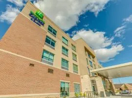 Holiday Inn Express & Suites Okemos - University Area, an IHG Hotel