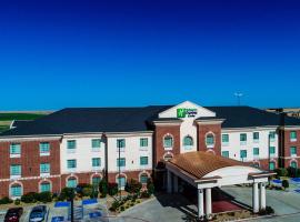 Holiday Inn Express Hotel & Suites Pampa, an IHG Hotel, מלון בPampa