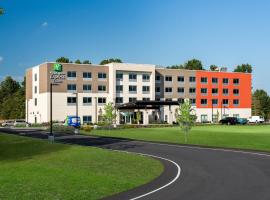 Holiday Inn Express Queensbury-Lake George Area by IHG, hotel con jacuzzi en Queensbury