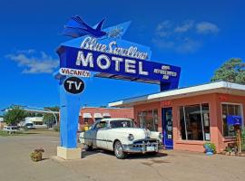 Blue Swallow Motel, motelis mieste Tukumkaris