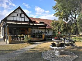 Hotel Altes Badehaus, hotel di Bad Durrenberg