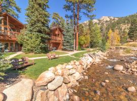 Woodlands on Fall River, hotel na may jacuzzi sa Estes Park