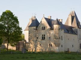 Château de Bois Charmant, hotel v destinaci Les Nouillers