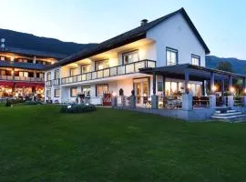 Seehaus "Kärnten Inn" mit direktem Seezugang und E-Ladestation