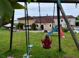 Les Marmottes Charentaises, hotel v destinaci Tonnay-Boutonne