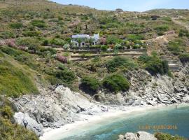 Exclusive Beach House, vila v destinaci Gavrion