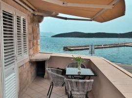 Dzīvoklis Apartments Luka, Punta Jurana pilsētā Korčula