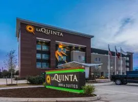 La Quinta Inn and Suites by Wyndham Houston Spring South