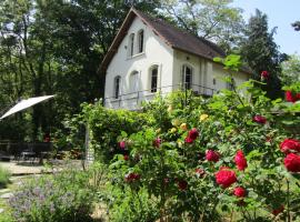 Auvers-sur-Oise में LA CHERIELLE, होटल के साथ पार्किंग