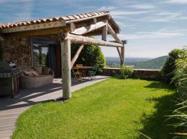 La Chomotte, alojamento com cozinha em Saint-Alban-dʼAy