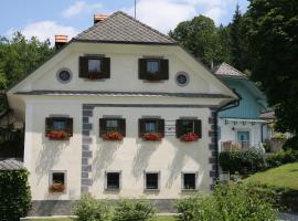 Apartments Cvetje v Jeseni, hotel a Škofja Loka