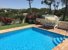 Elegant Villa in Vilamoura with Private Pool