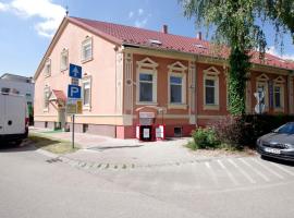 Fehér Hajó Panzió és Vendéglő, kuća za odmor ili apartman u gradu 'Győr'