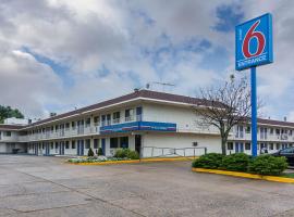 Motel 6 Fredericksburg, Va - North，弗雷德里克斯堡的飯店