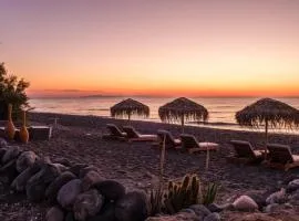 Beach Houses Santorini