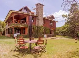 Ol-Kine Cottage at The Great Rift Valley Lodge & Golf Resort Naivasha