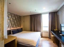 Central Hotel, Hotel in Changwon