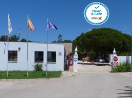 Parque de Campismo Orbitur Sagres, loc de glamping din Sagres