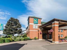 Quality Inn & Suites Garden of the Gulf, hotel v mestu Summerside