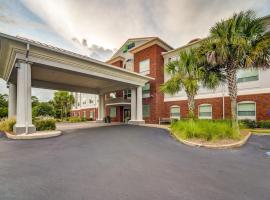 Holiday Inn Express Hotel & Suites Foley, an IHG Hotel, hotel u gradu 'Foley'