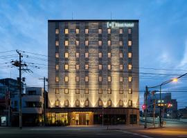 Nest Hotel Hiroshima Ekimae, hotelli kohteessa Hiroshima