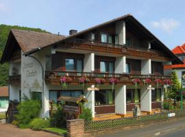 Gästehaus Elisabeth: Poppenhausen şehrinde bir otel