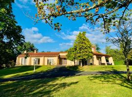 Villa du Bois Verts, hotel a Les Herbiers