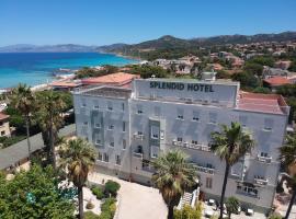 Splendid Hôtel, hotel em LʼÎle-Rousse