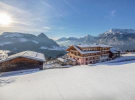 Viesnīca Hotel & Alpengasthof Pinzgerhof pilsētā Raita Alpbahtālē