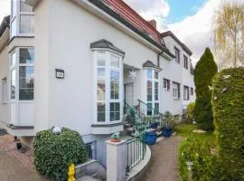 2 Bedroom Lovely Home In Berlin