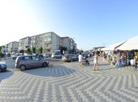 APARTAMENT RAZVAN HOLIDAY COSTINESTI, hotelli kohteessa Costinesti