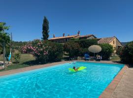 Argilaia - Country House in Saturnia with Pool, hotel en Saturnia