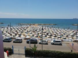 Viesnīca Hotel Tirreno Formia pilsētā Formija