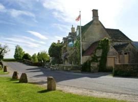 The Swan Inn Swinbrook, hotel em Burford